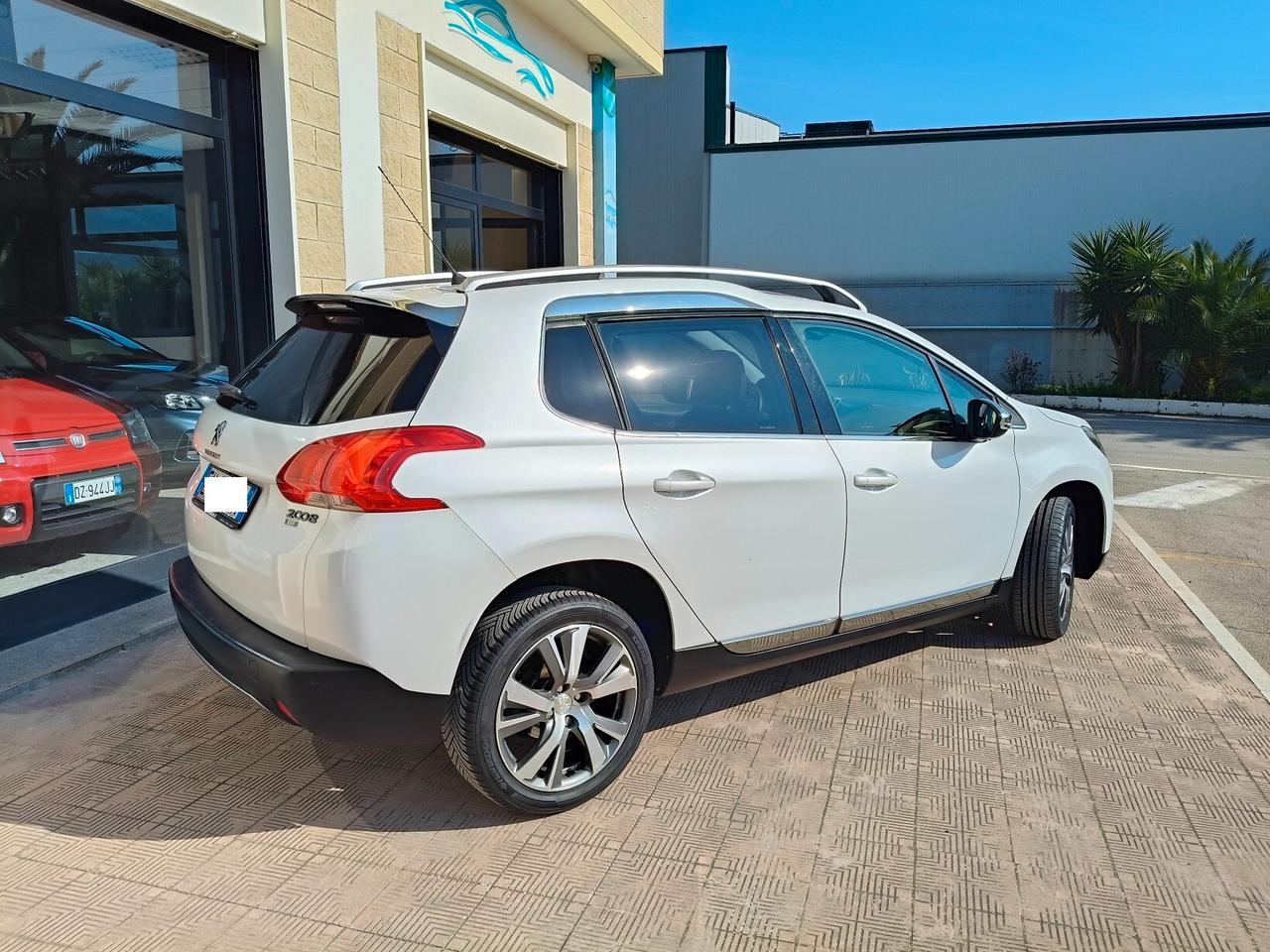 Peugeot 2008 1.6 e-HDi 115 CV Stop&Start Féline