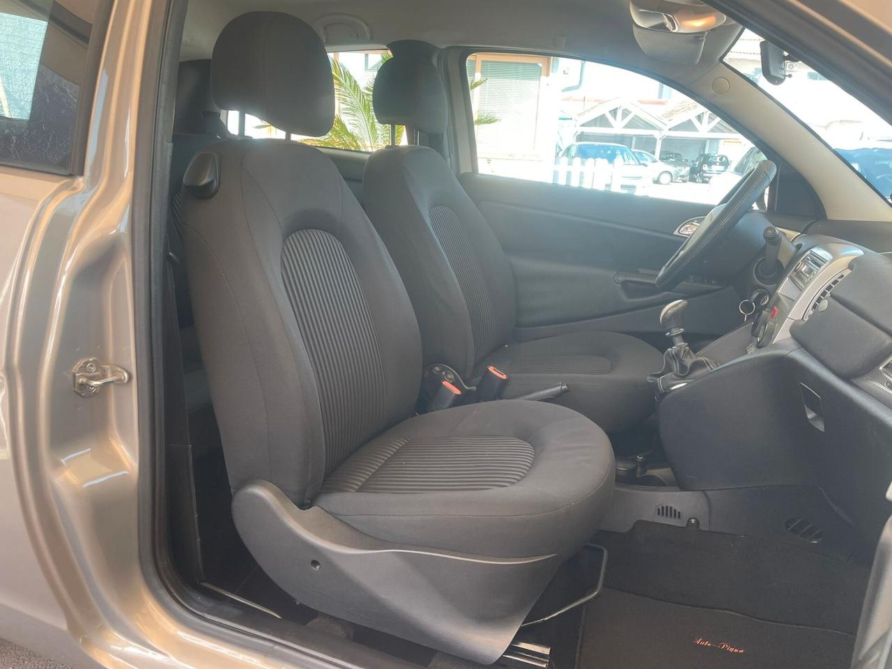 Lancia Ypsilon 1.2 Versus