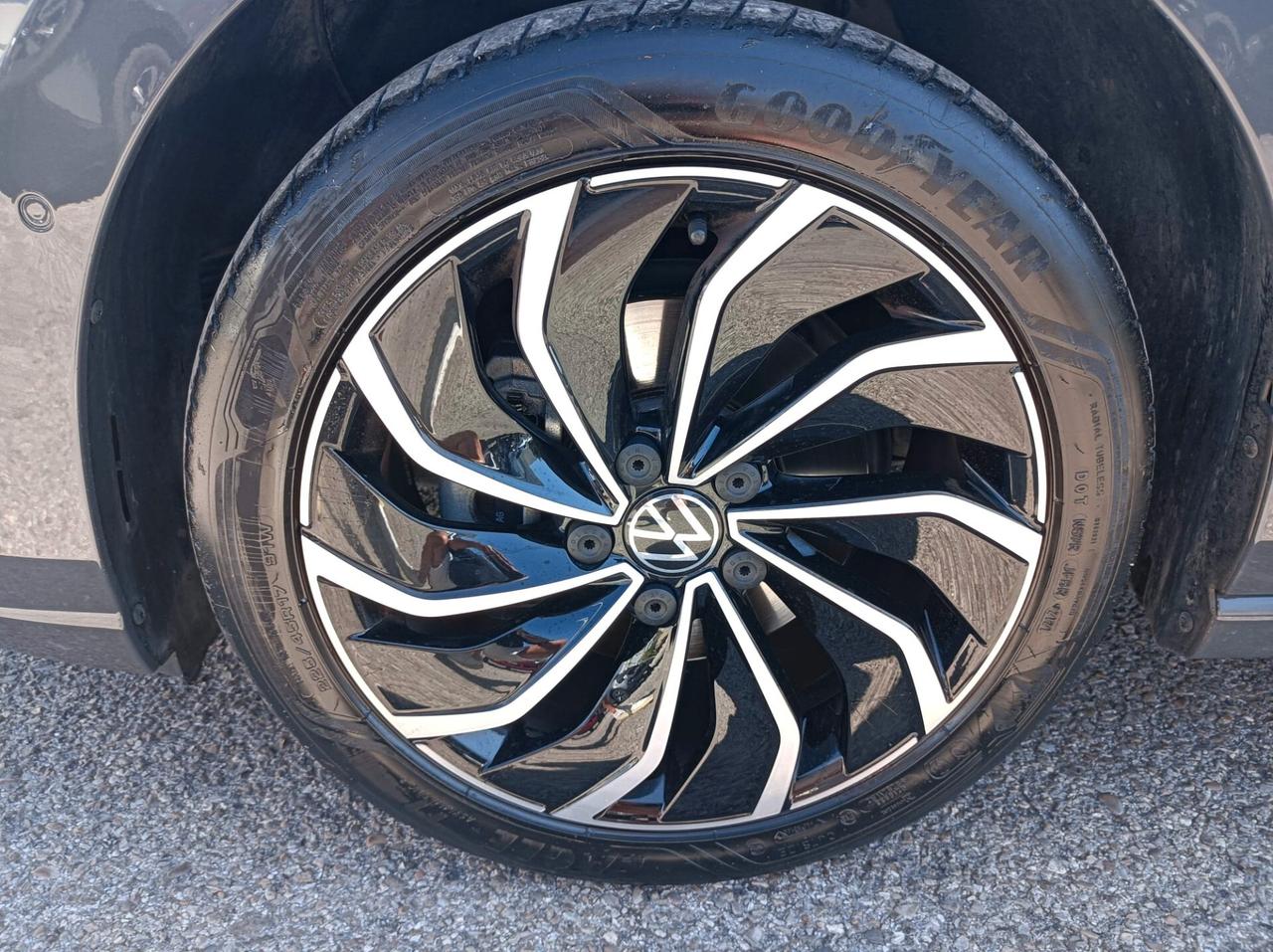 Volkswagen Golf 1.5 TGI Style