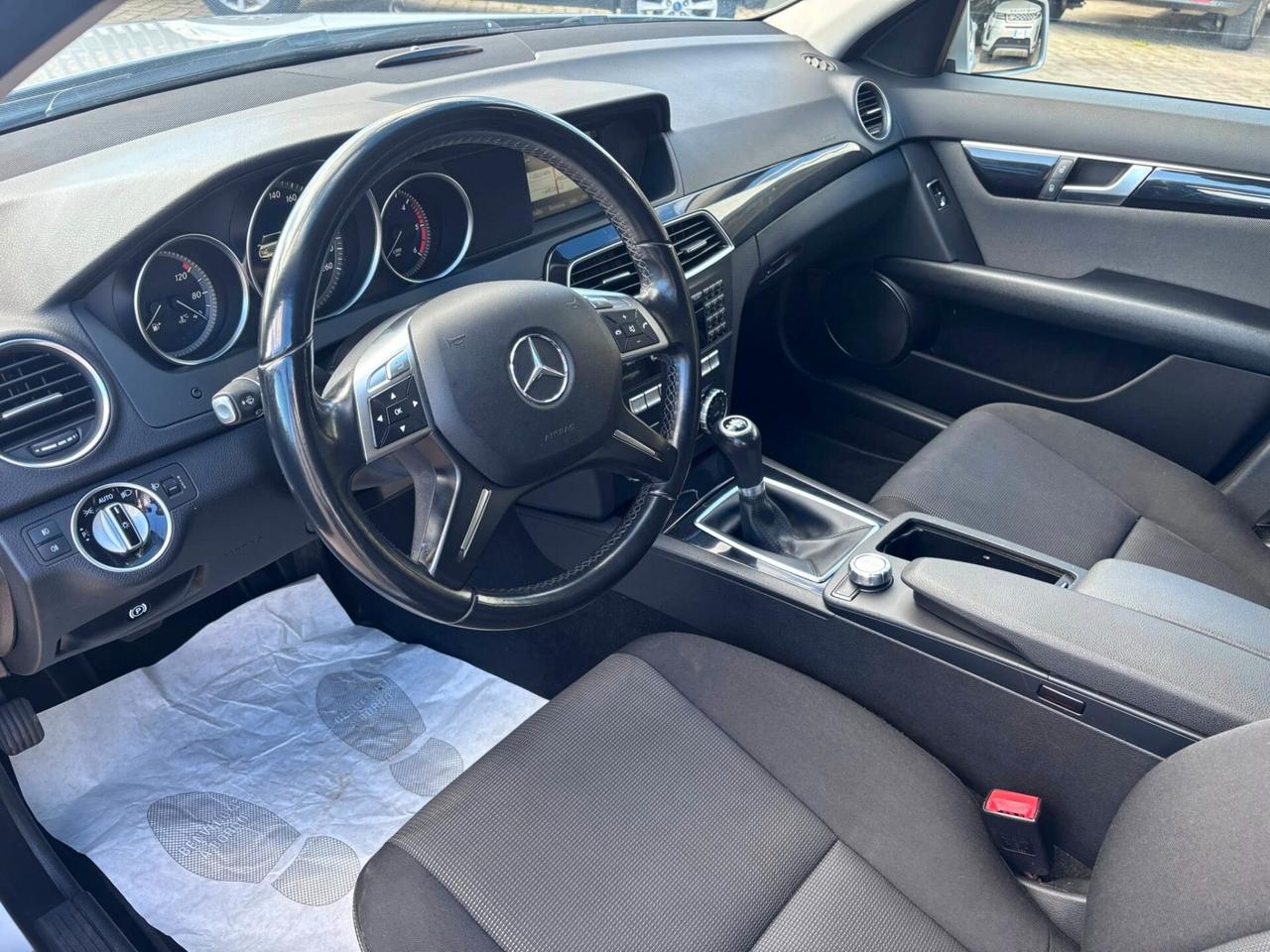MERCEDES C220
