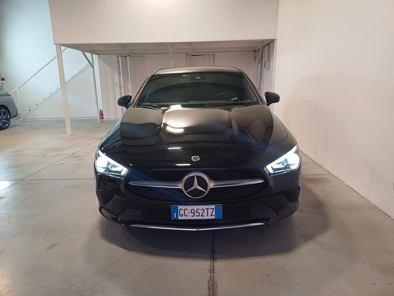 Mercedes-benz CLA 200 d Automatic Shooting Brake Sport