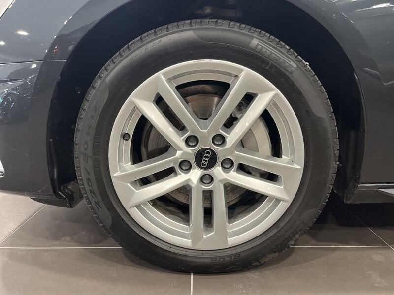 Audi A4 Audi Avant Business Advanced 40 TDI quattro 150(204) kW(CV) S tronic