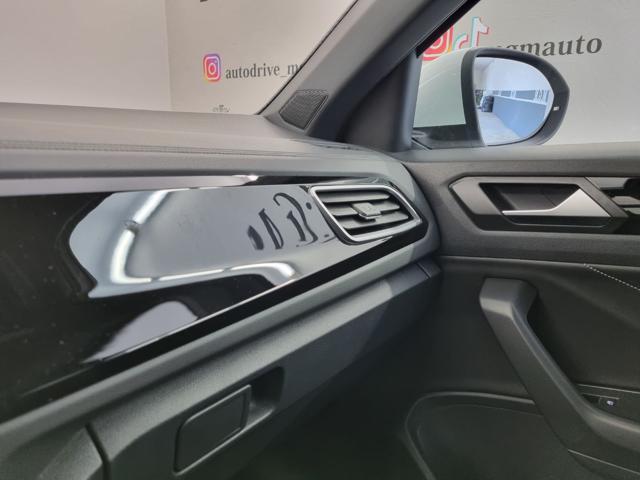 VOLKSWAGEN T-Roc 1.5 TSI ACT DSG R-Line