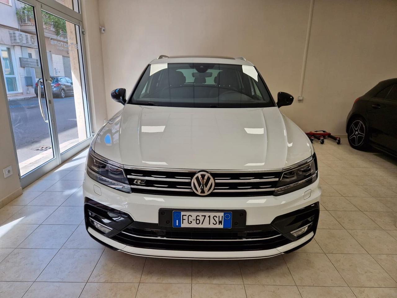 Volkswagen Tiguan 2.0 TDI 150 CV SCR 4MOTION R LINE TETTO APRIBILE