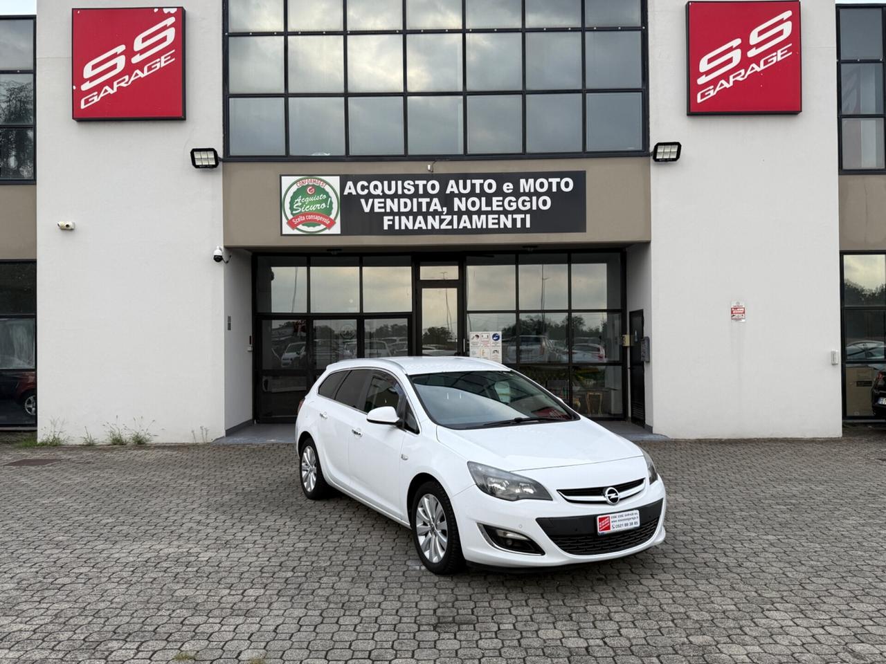 Opel Astra 1.4 Turbo 140CV Sports Tourer GPL Tech Cosmo