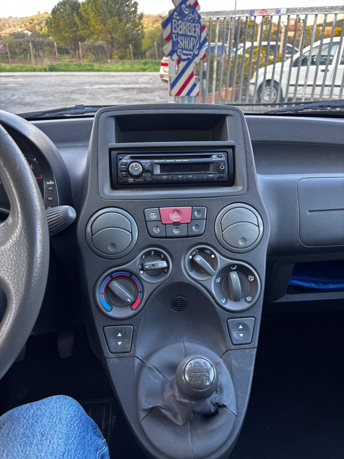 Fiat Panda 1.1 Active benz DG055XP