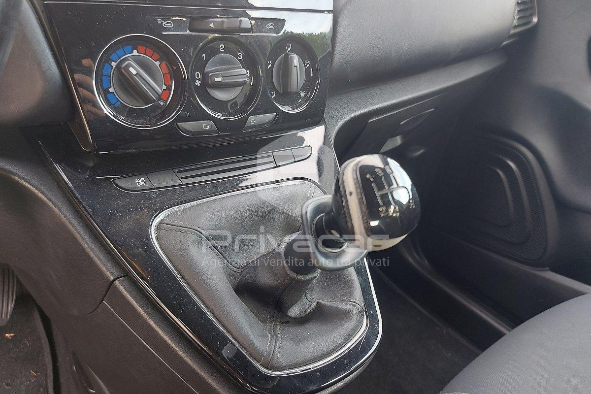 LANCIA Ypsilon 0.9 TwinAir 85 CV 5 porte Metano Ecochic Elefantino