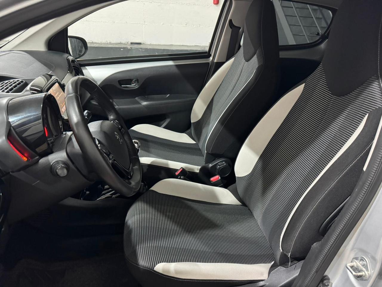 Peugeot 108 VTi 68 5 porte Allure TOP!