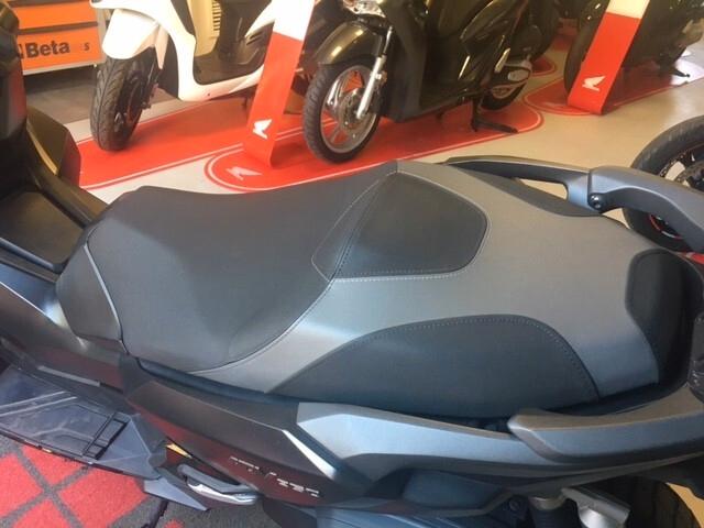 Honda ADV 350 ABS + TCS