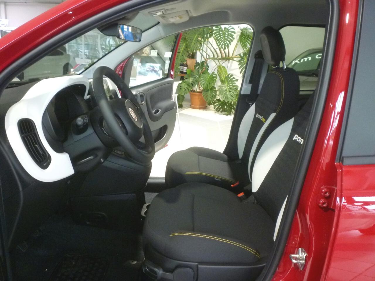 FIAT Panda 1.0 Hybrid 70 CV KM0 Cross "Pandina" ROSSO 2024