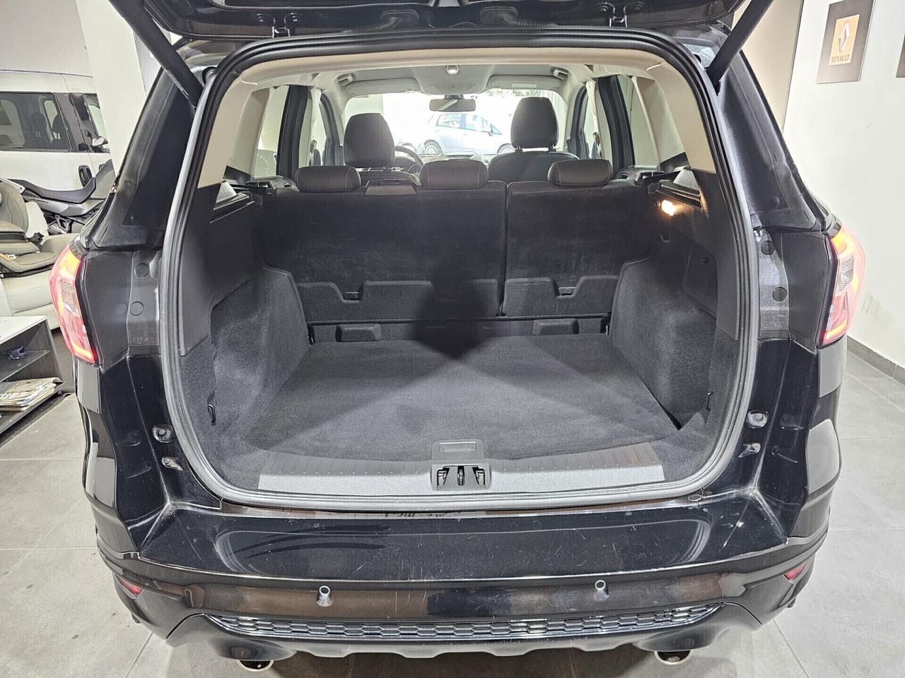 Ford Kuga Vignale 2.0 TDCI 180 CV Powershift