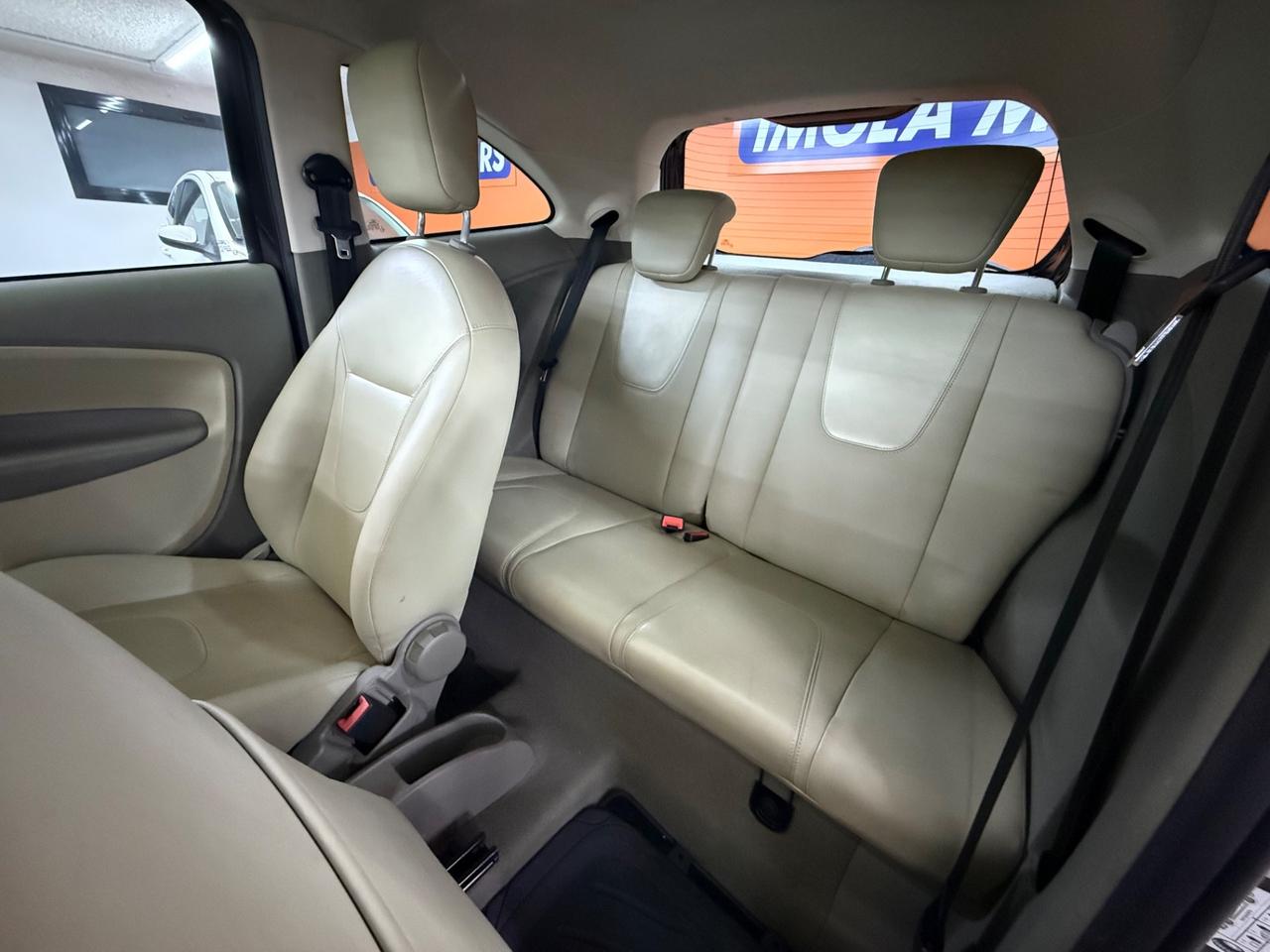 Ford Ka Ka 1.2 69CV Titanium TETTO PANOR.