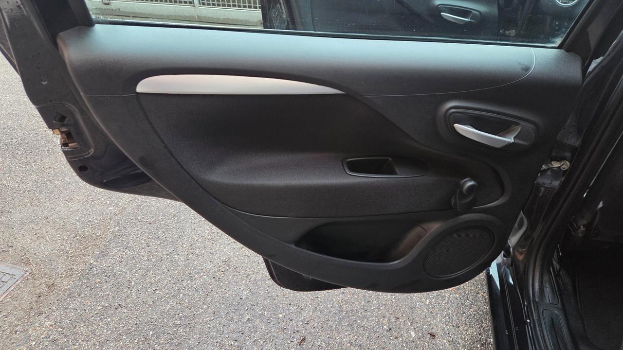 Fiat Punto 1.2 8V 5 porte Lounge