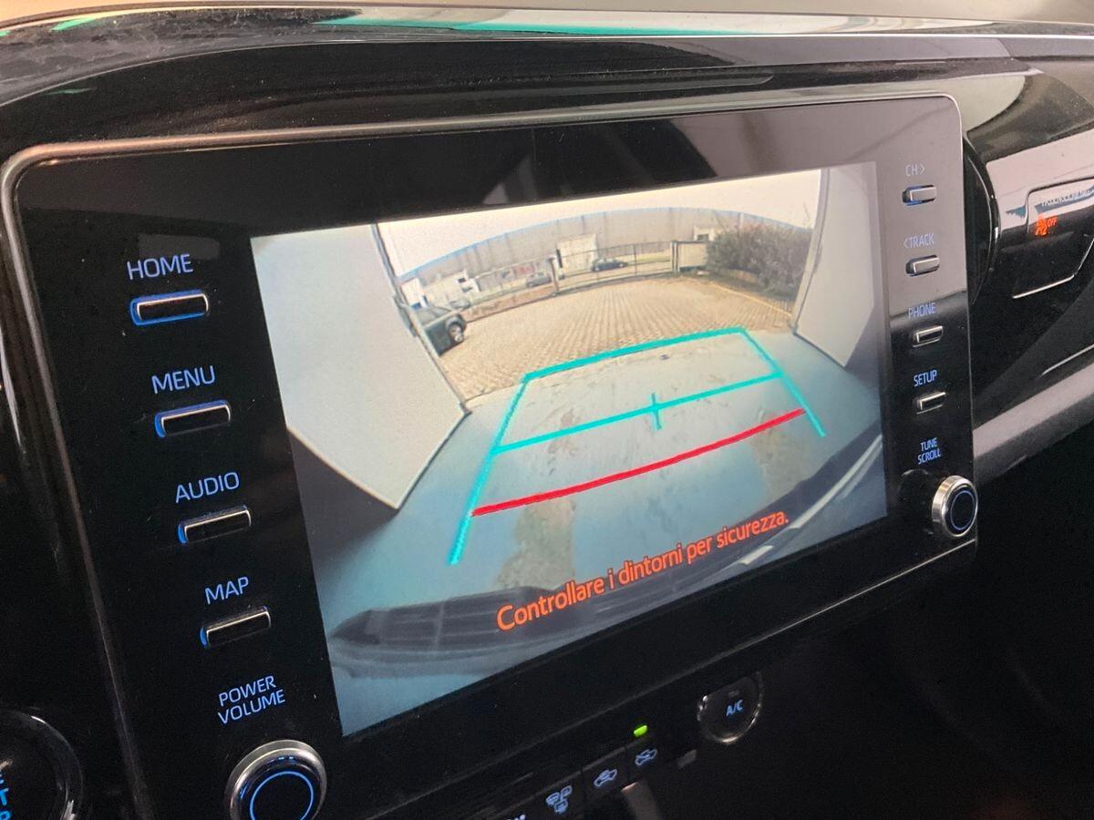 Toyota Hilux 2.8 D-4D Double Cab Executive 4x4 — 204 CV | 01/2021 | 222.400 km