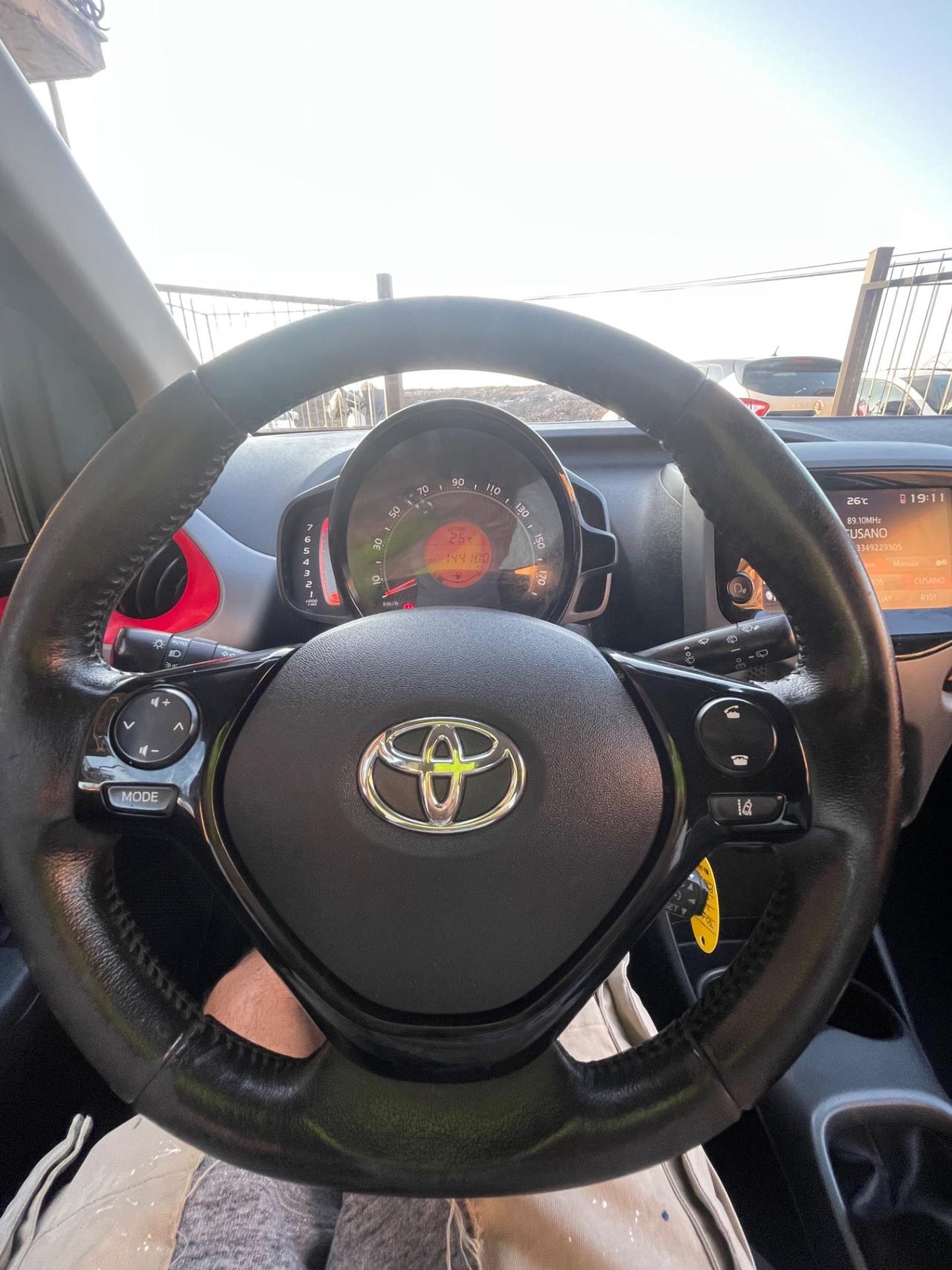 Toyota Aygo 1.0 VVT-i 72 CV 5 porte !!STRAFULL E GARANTITA!!