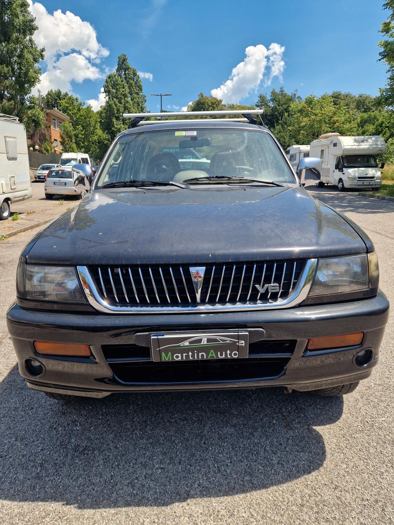 Mitsubishi Pajero Sport 3.0i V6 24V - 4x4