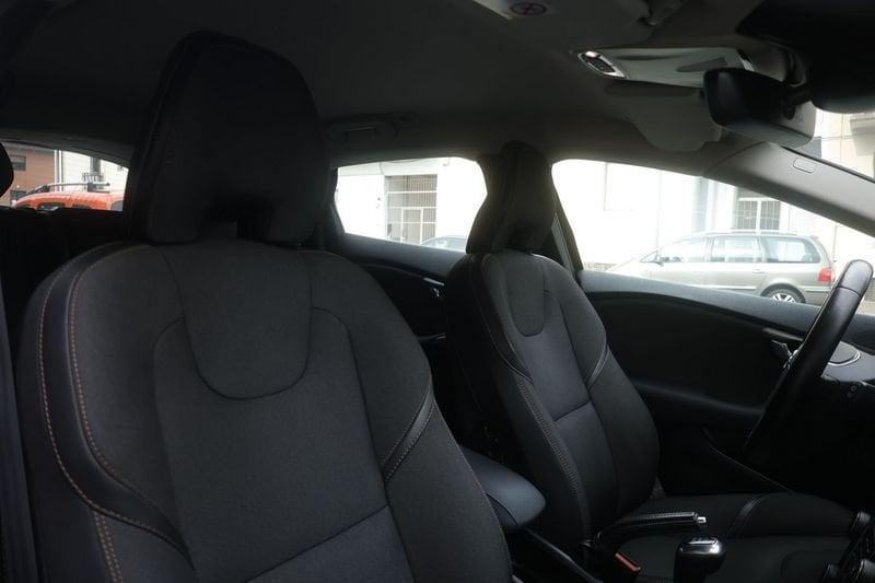 Volvo V40 Cross Country Volvo V40 Cross Country 2.0 d2 Business Plus geartronic my19 Unicoproprietario