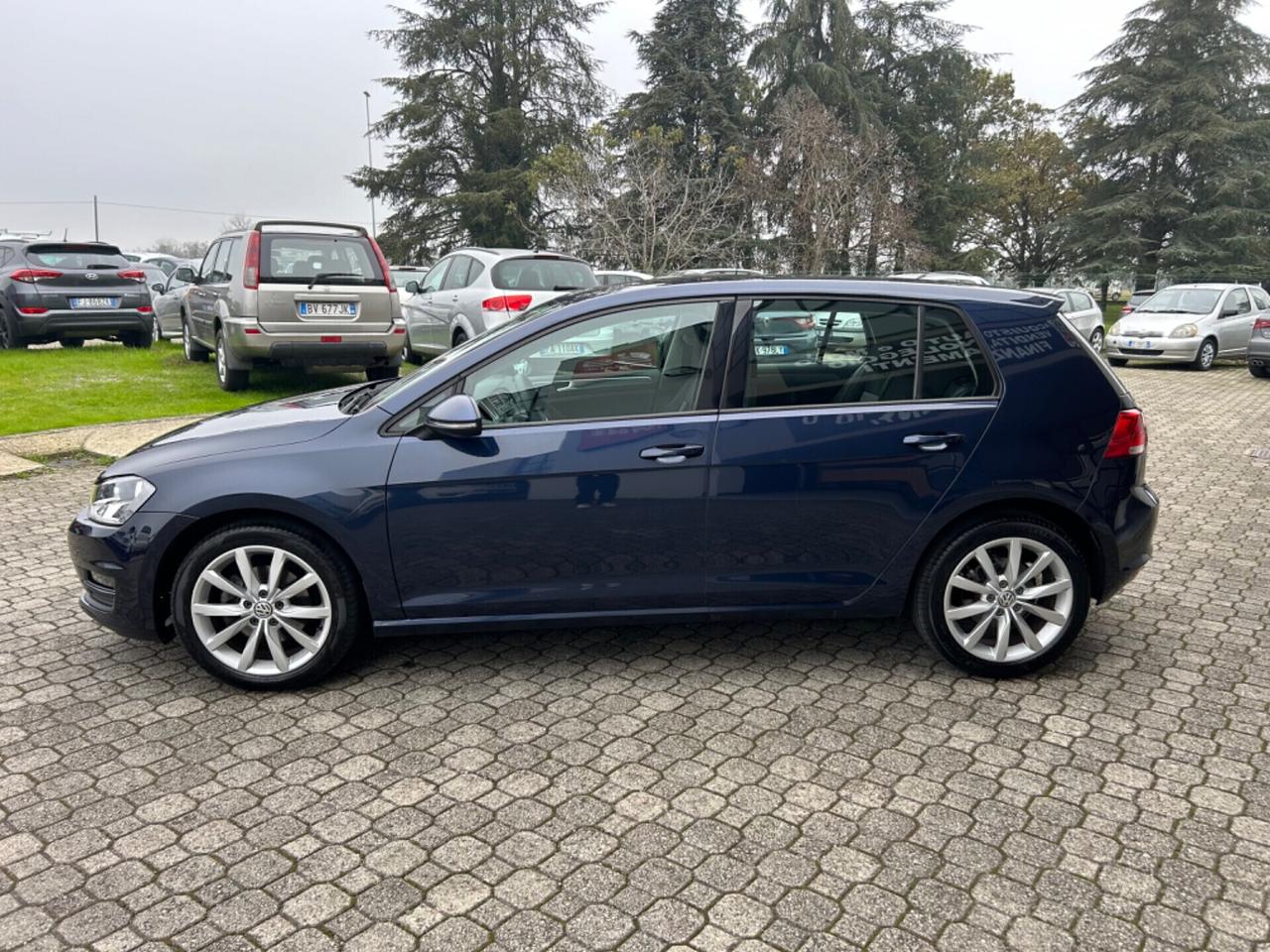 Volkswagen Golf 1.6 TDI 5p. | CERCHI IN LEGA