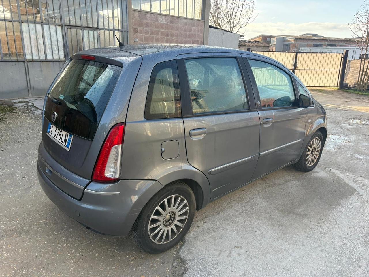 Lancia MUSA 1.4 8V Ecochic (GPL) Gold 2012 207.000 KM