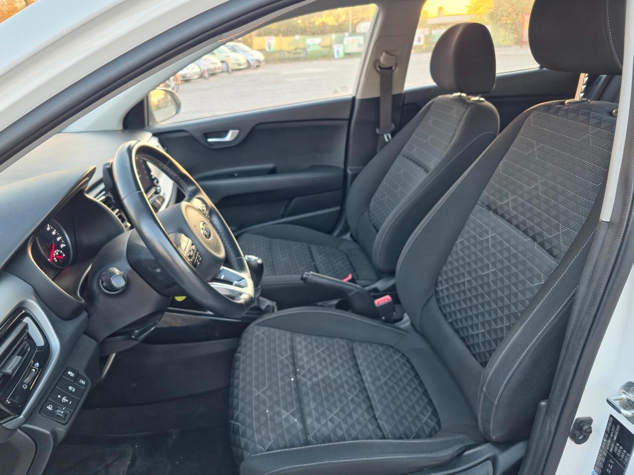 Kia Rio 1.0 T-GDi 100 CV MHEV iMT GT Line 2021-E6 Manuale NEO