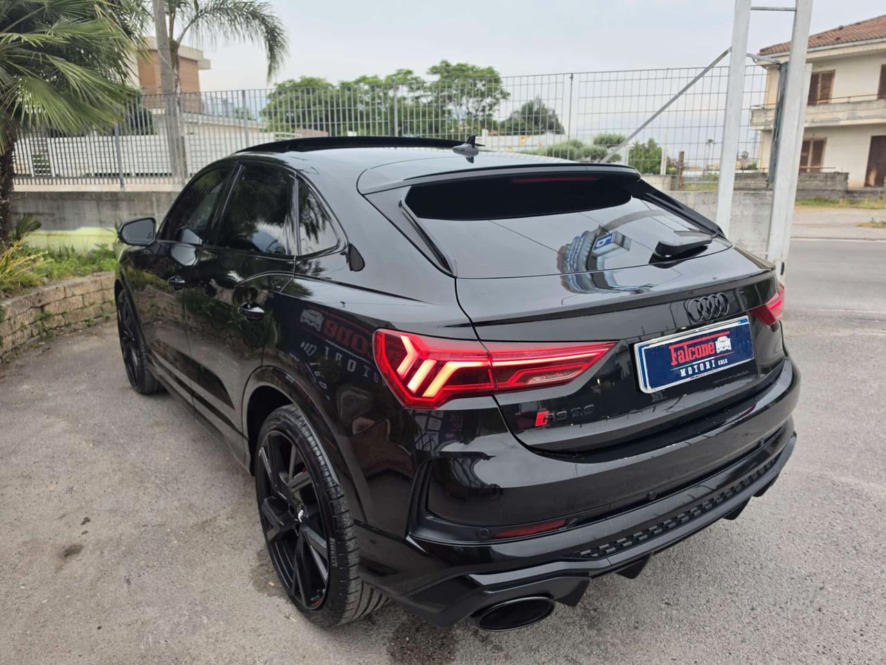Audi RSQ3 SPORTBACK TOTAL BLACK FULL
