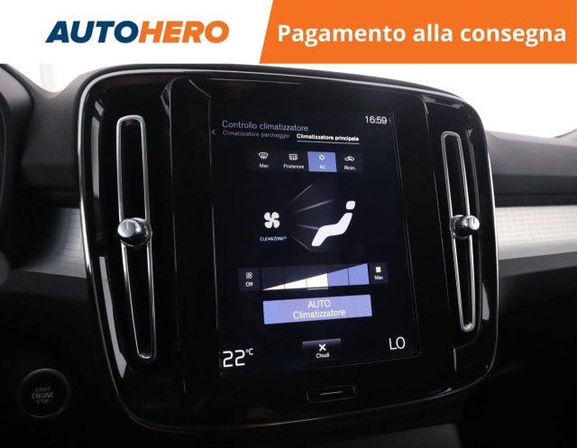 VOLVO XC40 T2 Geartronic Momentum Pro