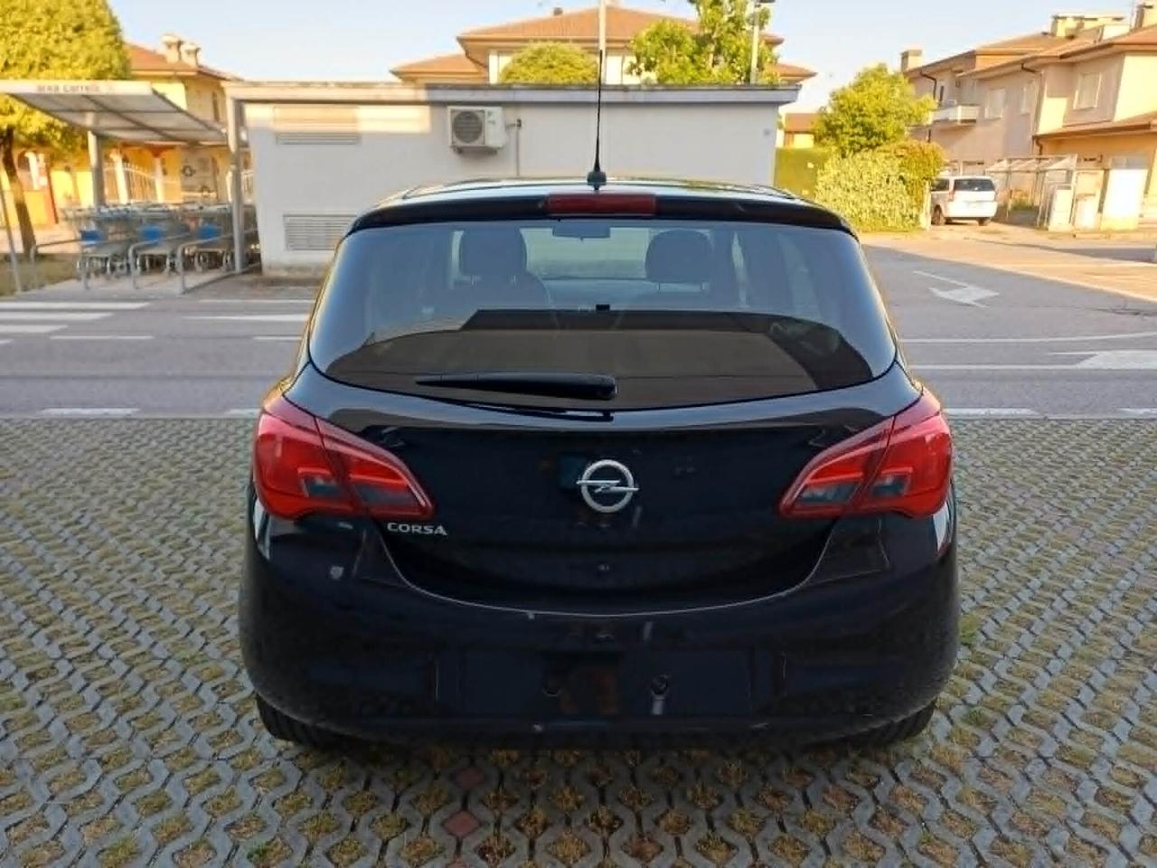 Opel Corsa 1.2 5 porte 120 Anniversary