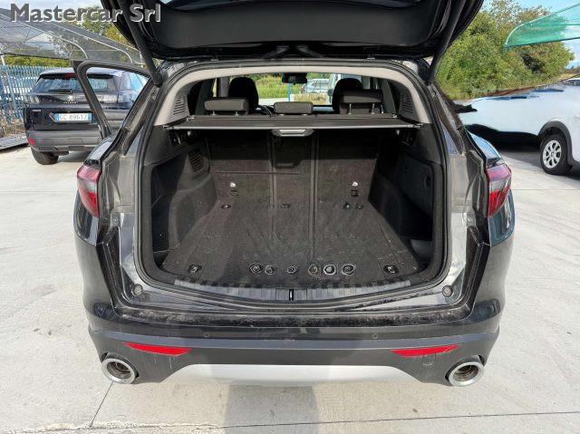 ALFA ROMEO Stelvio Stelvio 2017 2.2 t Business Q4 180cv auto FP785hh