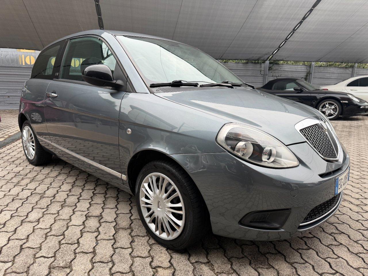 Lancia Ypsilon 3 Porte Ypsilon 1.2 8v Diva 69cv DISTRIBUZIONE NUOVA EURO 5