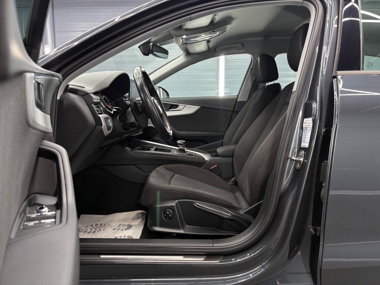 Audi A4 Avant 40 TDI S tronic Business Advanced