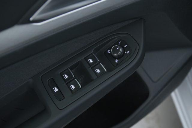 VOLKSWAGEN Golf 1.5 TSI EVO ACT Life