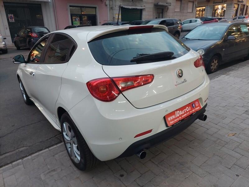Alfa Romeo Giulietta 1.6 JTDm-2 105 CV Exclusive