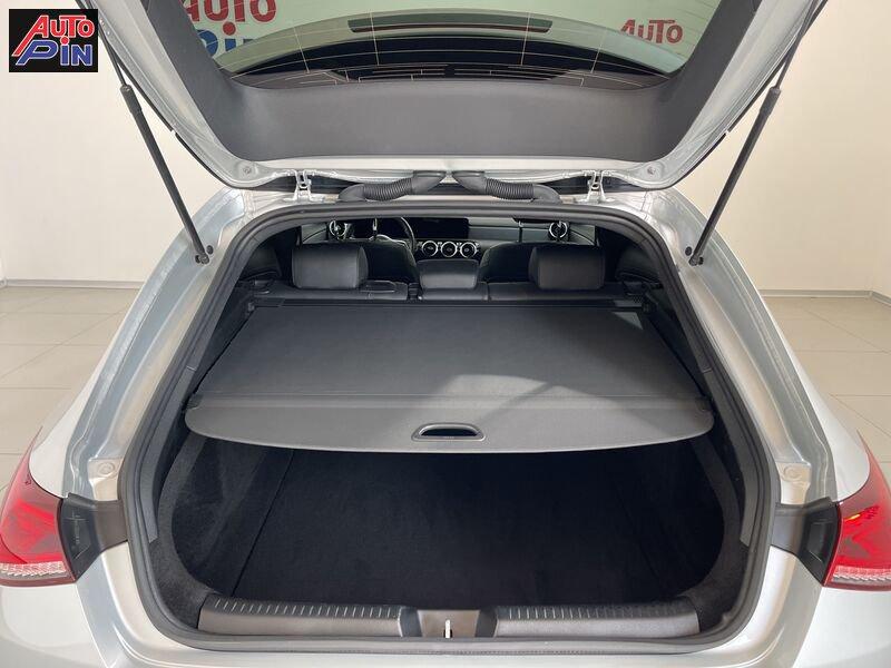 Mercedes-Benz CLA S.Brake 180 d AutoCLA matic Shooting Brake *Tetto*Cerchi*