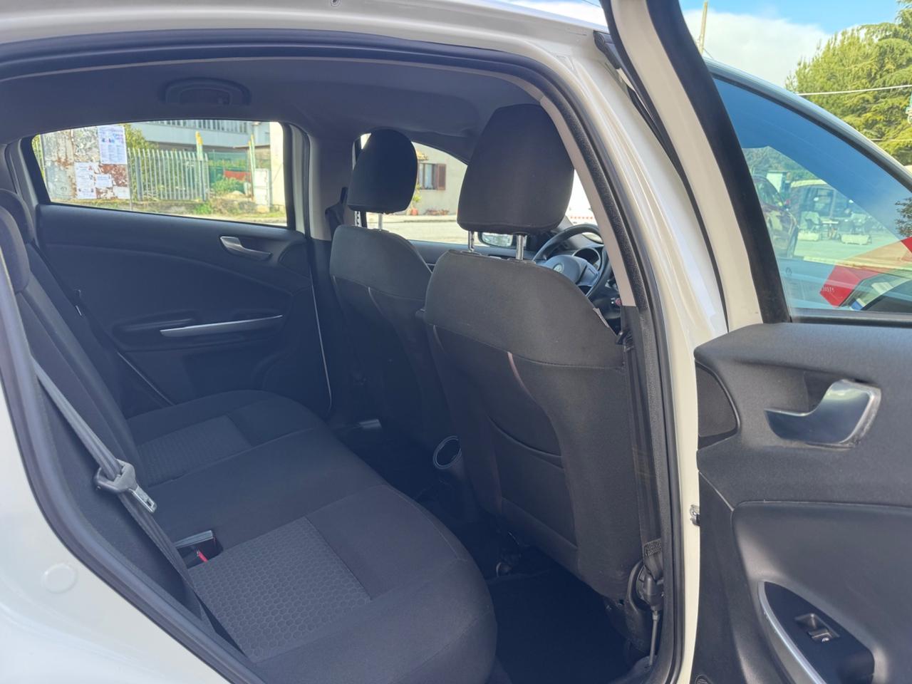 Alfa Romeo Giulietta 1.6 JTDm-2 105 CV Distinctive