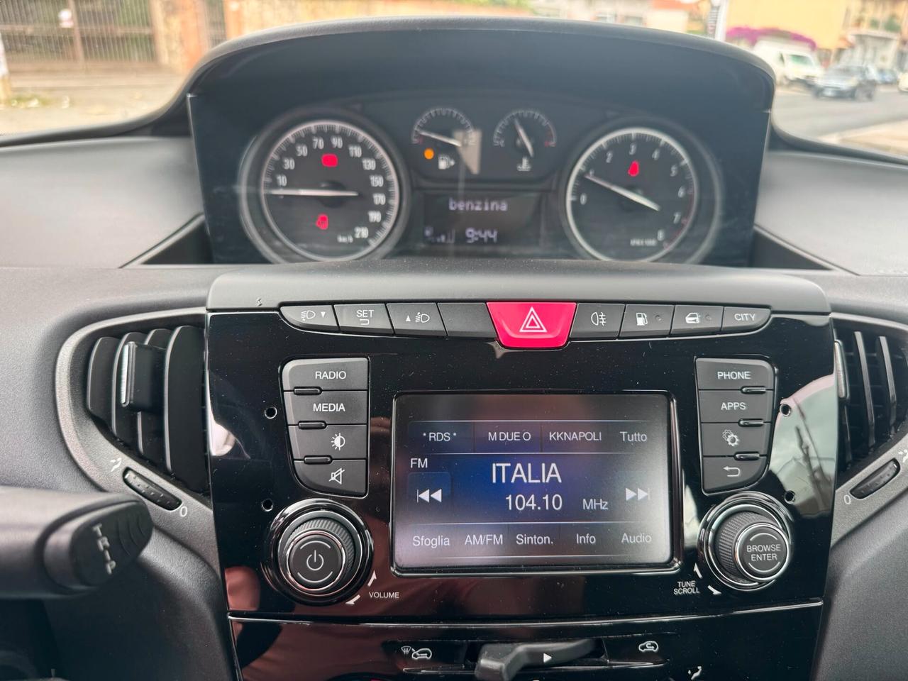 Lancia Ypsilon 1.2 69 CV 5 porte GPL Ecochic Gold
