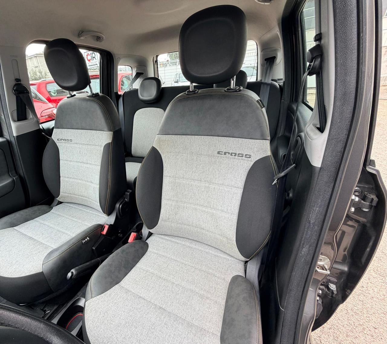 FIAT PANDA 1.0 HYBRID CROSS