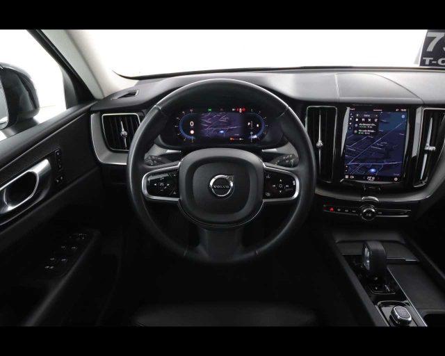 VOLVO XC60 B4 (d) automatico Plus Dark