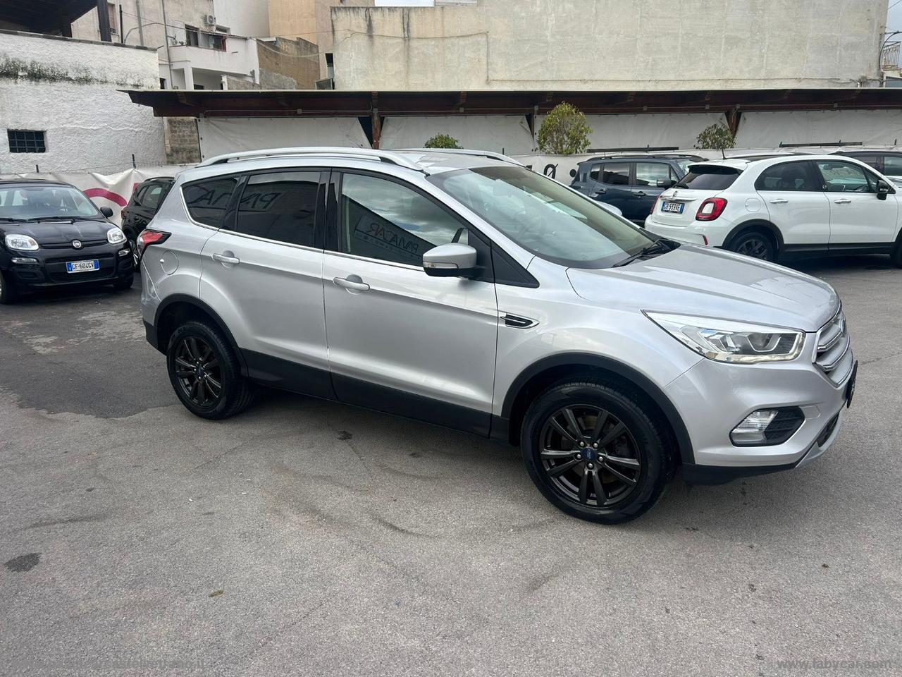 FORD Kuga 2.0 TDCI 120 CV S&S 2WD Pow. Bus.