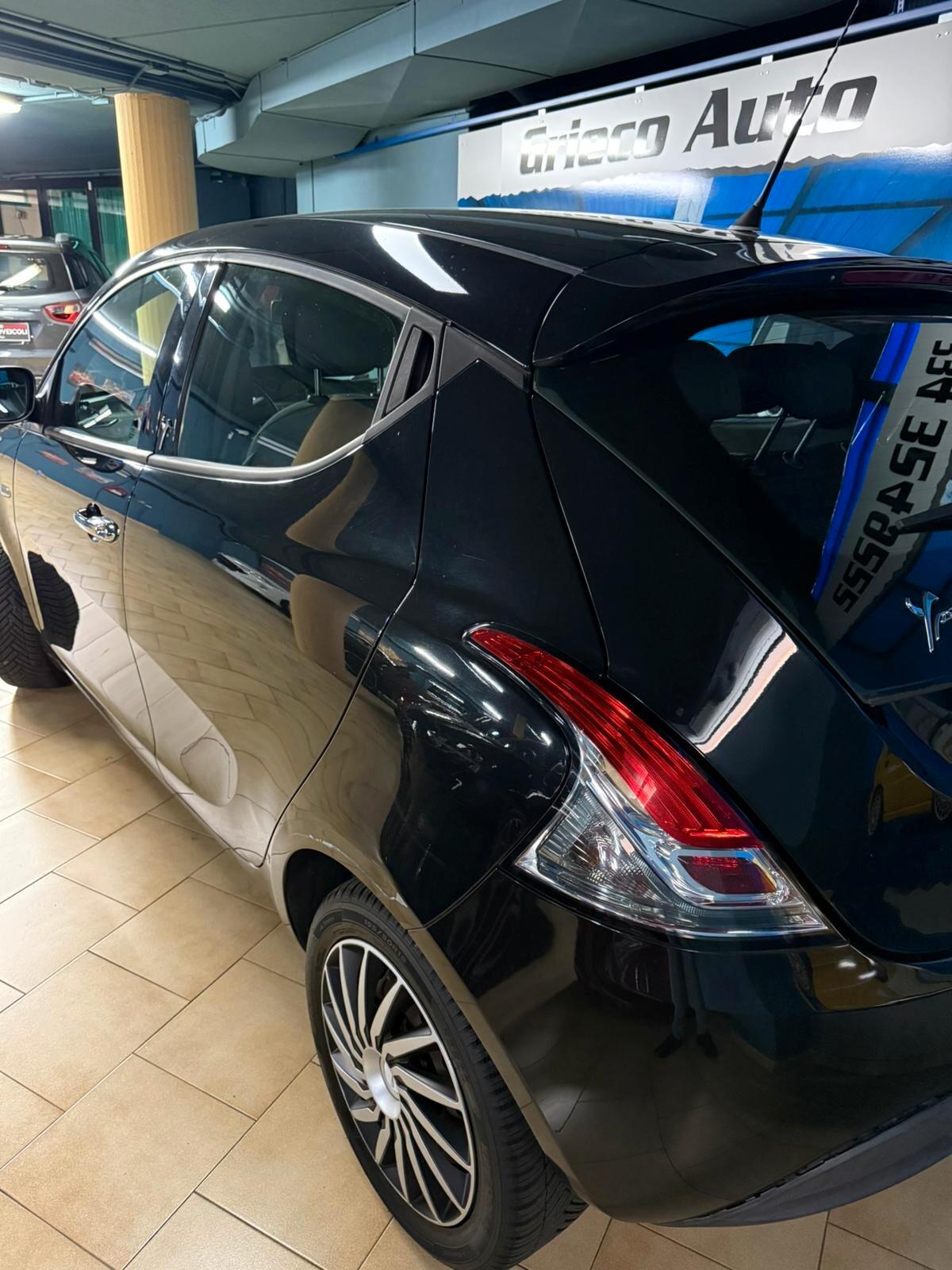 YPSILON BENZINA 1.2CC 69CV