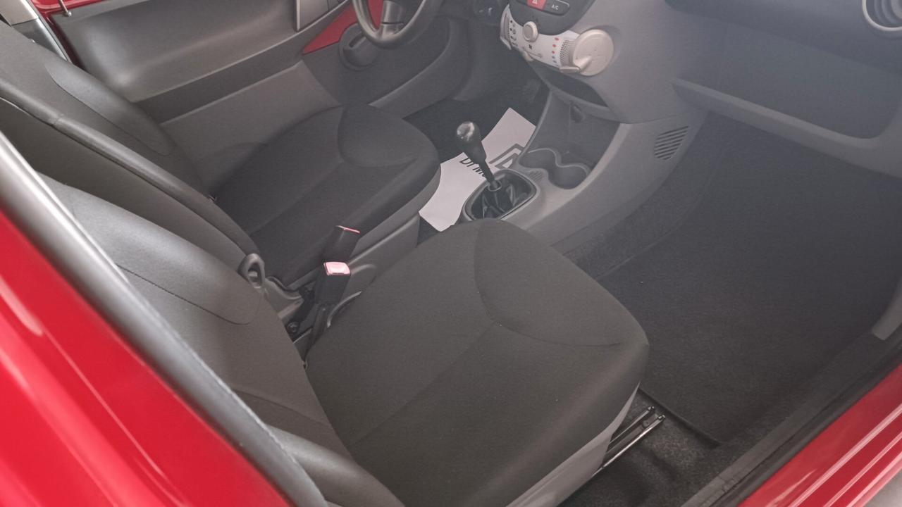 Toyota Aygo 1.0 12V VVT-i 3 porte Sol