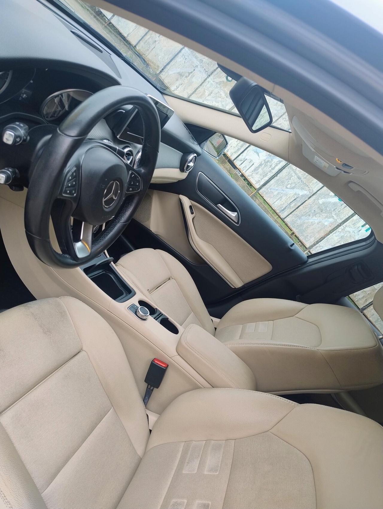 Mercedes Benz Gla 200 CDI 4matic Pelle
