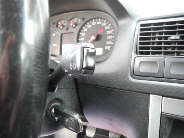 VOLKSWAGEN Golf 1.9 TDI 101cv 5p. - Ok NEOPATEN. - UNICO PROPRIET.