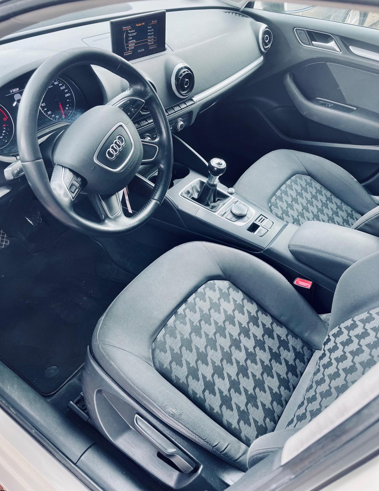 Audi A3 SPB 1.6 TDI clean diesel Business