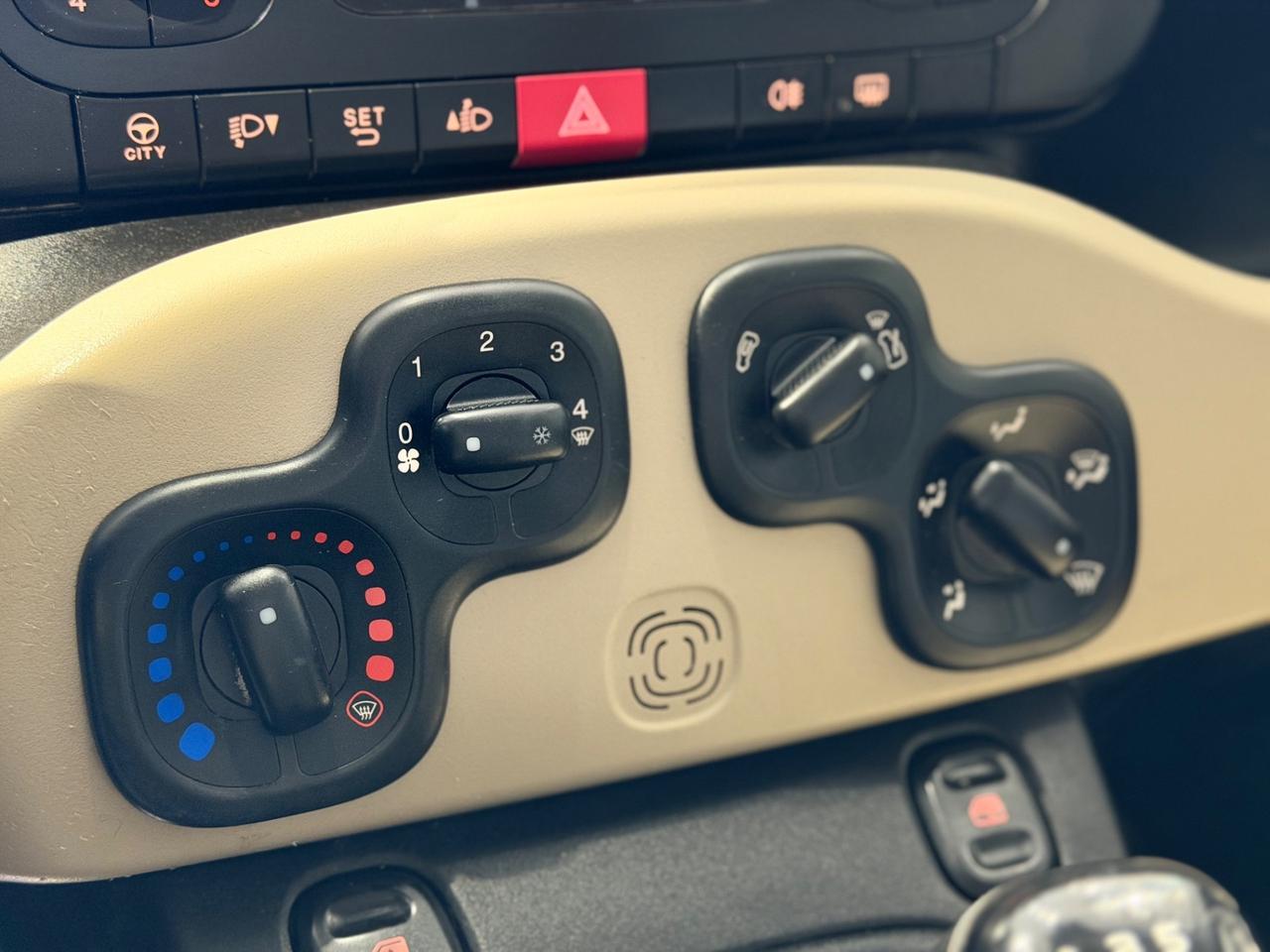 Fiat Panda - 2013 1.2 Lounge NAVIGATORE