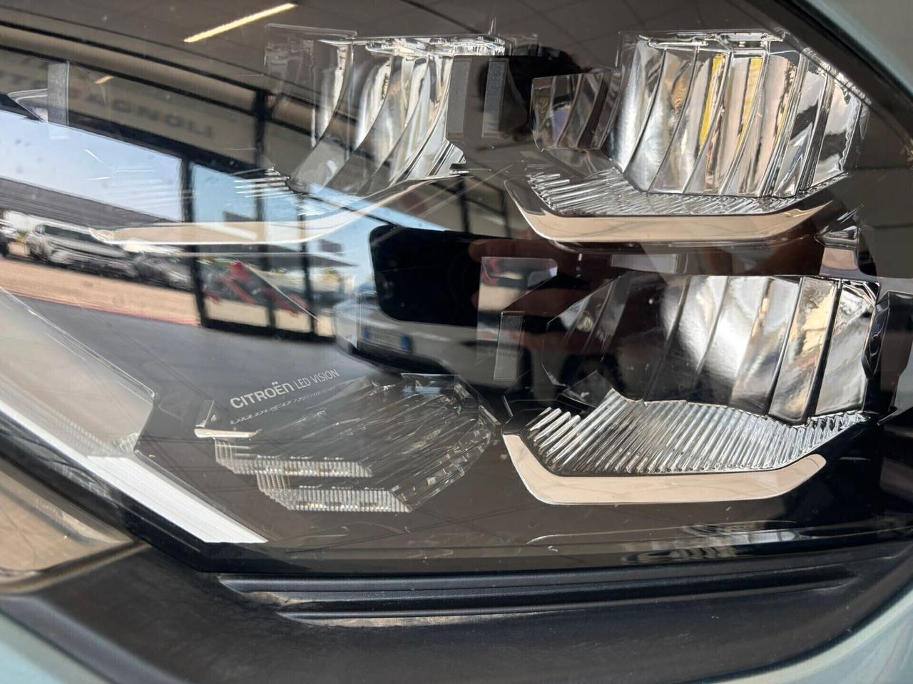 Citroen C4 SHINE PureTech 130 EAT8 SPOTICAR