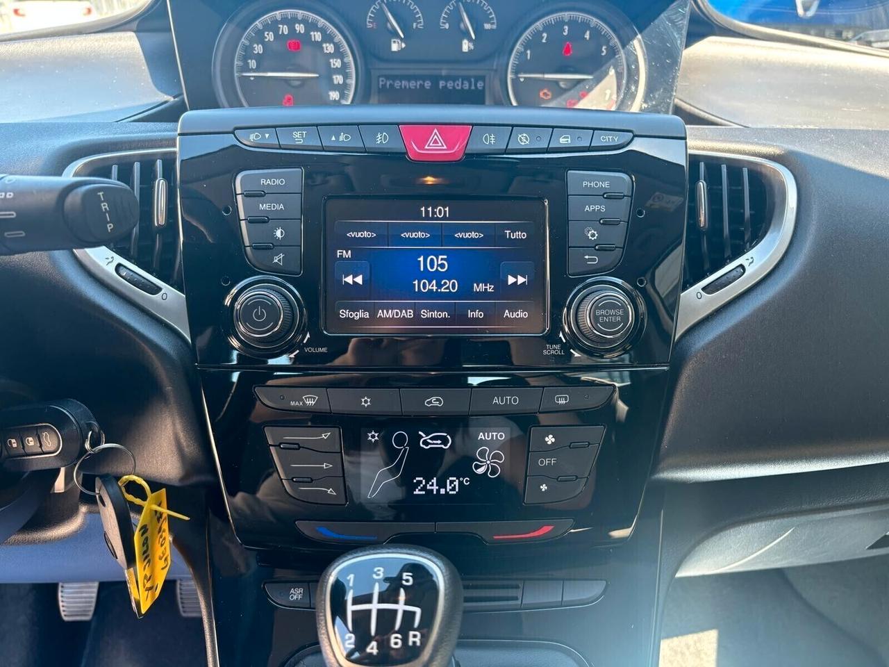 Lancia Ypsilon 1.0 FireFly 5 porte S&S Hybrid Ecochic Gold