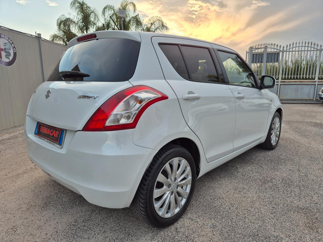 Suzuki SWIFT 1.3 DDiS 5 porte RESTAYLING NUOVA FULL 2012