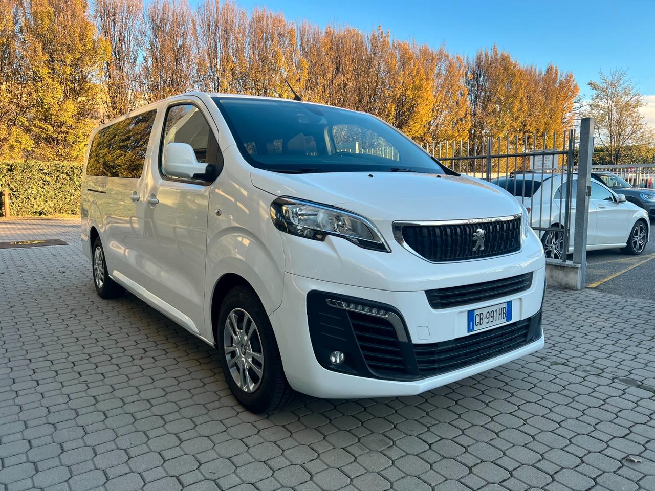 Peugeot Traveller BlueHDi 150 S&S Long Business