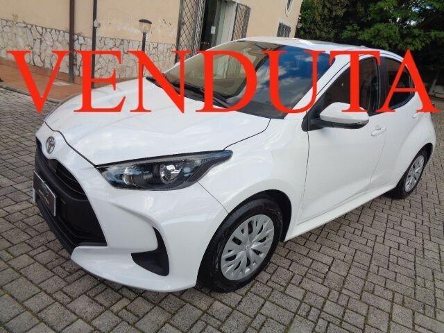 Toyota Yaris 1.5 Hybrid 5 porte Active NESSUN VINCOLO DI FINANZIAMENTO