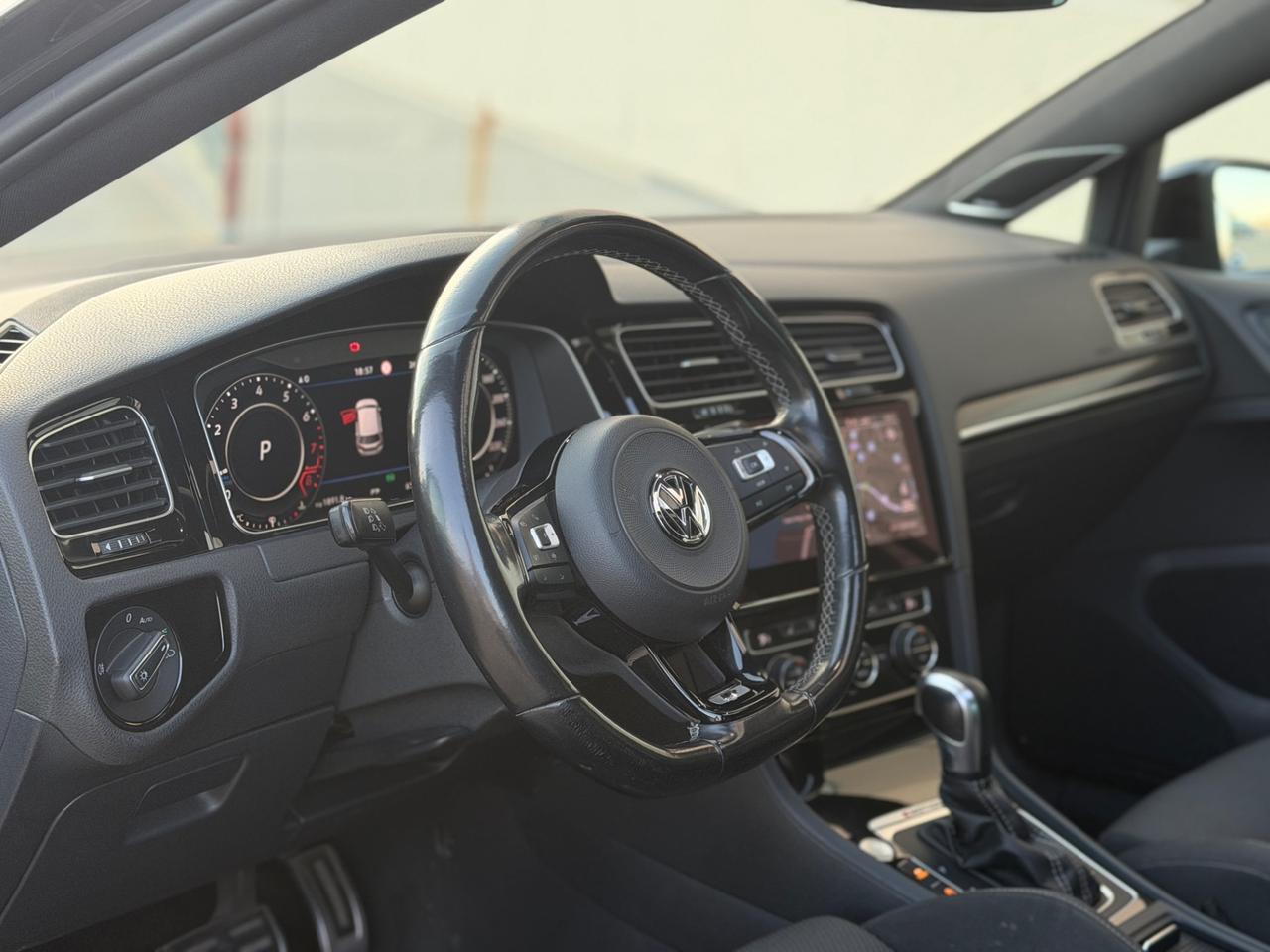 Volkswagen Golf R 2.0 TSI 300CV 4MOTION 2020 - PERMUTABILE